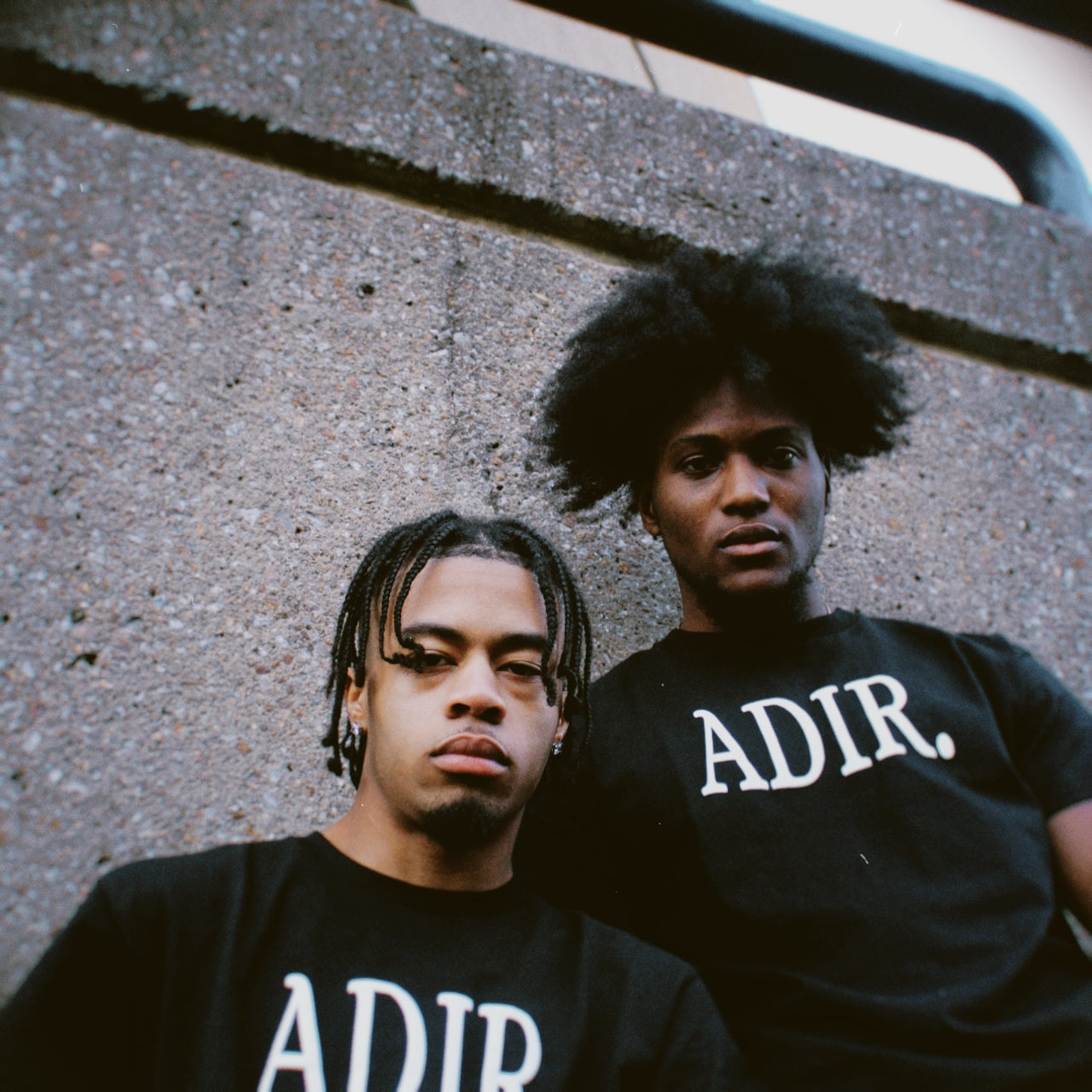 ADIR. PUFF TEE